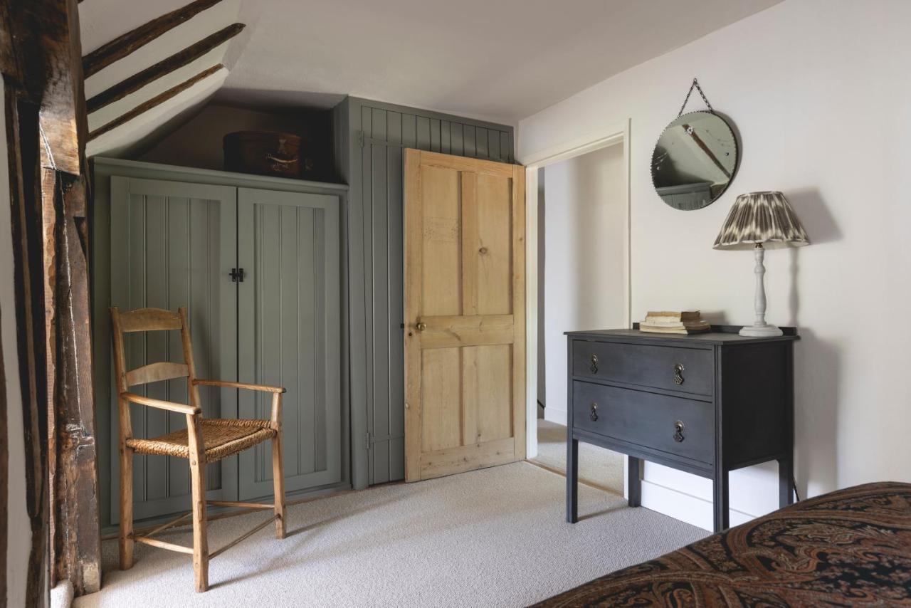 Cosy Cottage With Beautiful Garden, Hottub & Sauna Marden  외부 사진